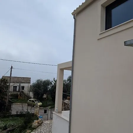 Lucas Villa